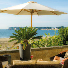 terrasse-bord-de-mer-hotel-villa-caroline