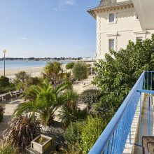 terrasse-vue-mer-hotel-villa-caroline